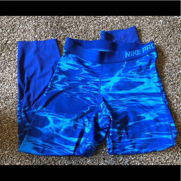 🚨Nike Pro Dri-Fit leggings!🚨 - Picture 2 of 4